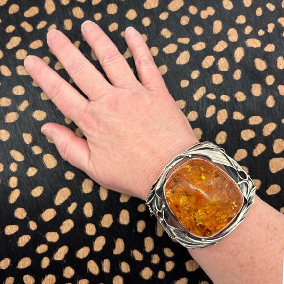 AMBERMAN Cognac Baltic Amber & Sterling Silver Art Nouveau Style Hinged Bracelet - Picture 7 of 7